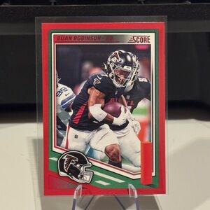 🔥 2025 Panini Score Bijan Robinson Red Card. Atlanta Falcons